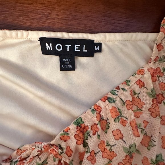 MOTEL ROCKS ORANGE FLORAL MESH MIDI DRESS. SIZE M. WORN ONCE - Picture 7 of 11